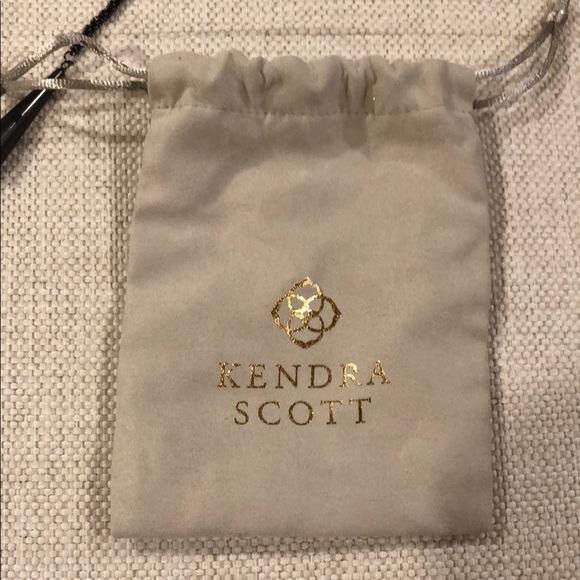 Kendra Scott Phara 50 Lariat Tassel Necklace in Gun Metal - Picture 2 of 3